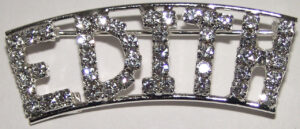 EDITH clear & curved crystal name pin